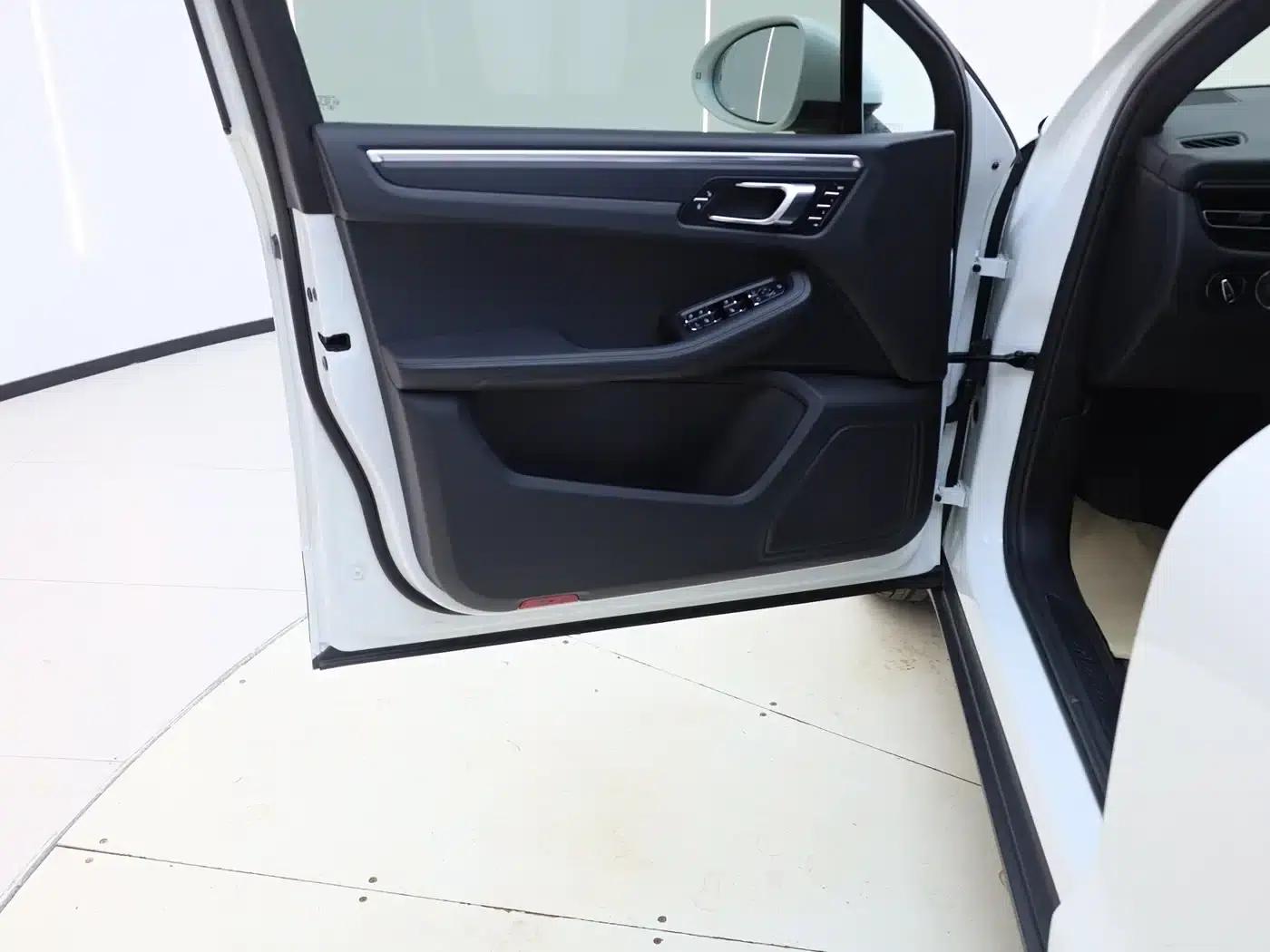 2018 Macan 2.0T — миниатюра 25