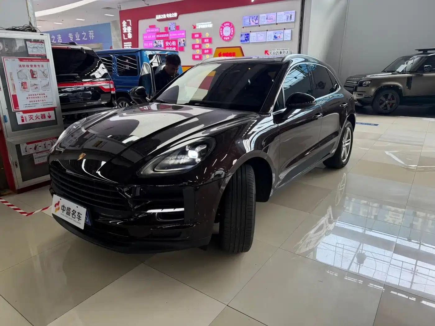 2018 Macan 2.0T — миниатюра 1