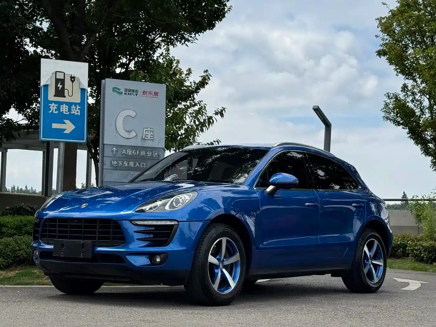 2016 Macan 2.0T — миниатюра 1