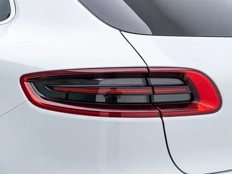 2017 Macan 2.0T — миниатюра 11