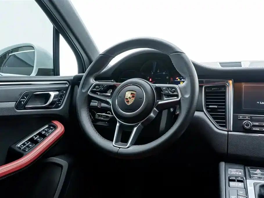 2017 Macan 2.0T — миниатюра 20