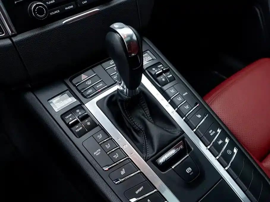 2017 Macan 2.0T — миниатюра 26