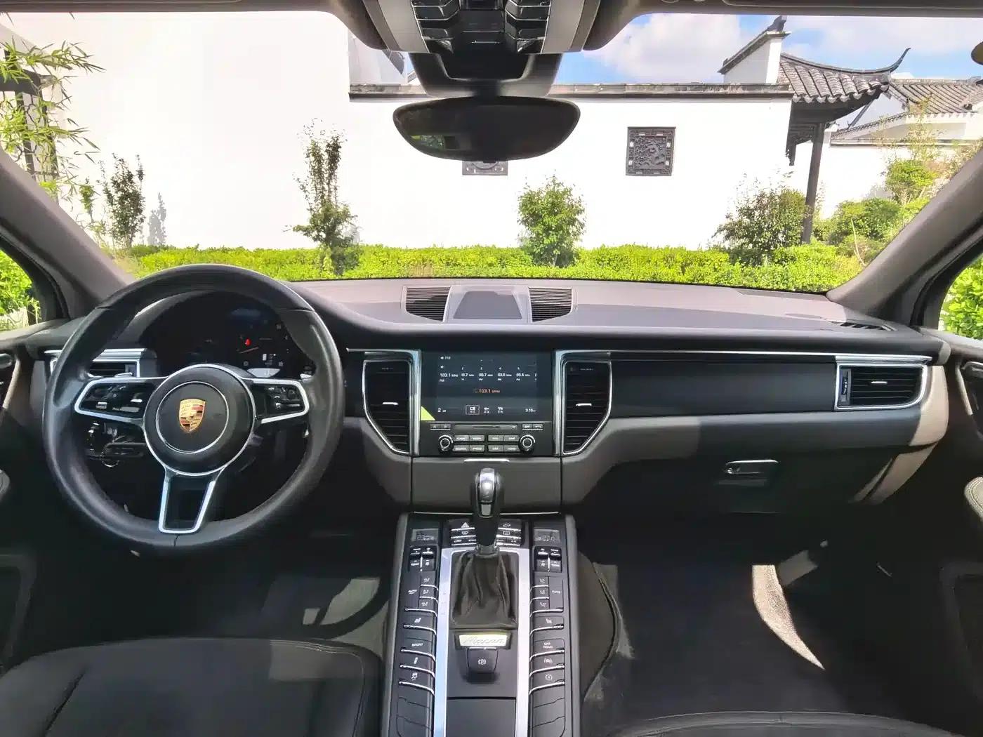 2017 Macan 2.0T — миниатюра 6