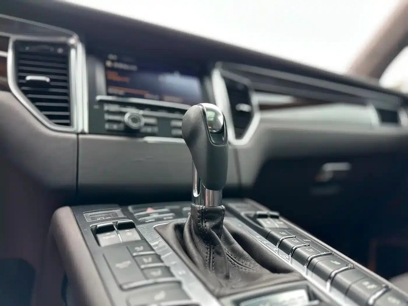 2014 Macan Turbo 3.6T — миниатюра 14
