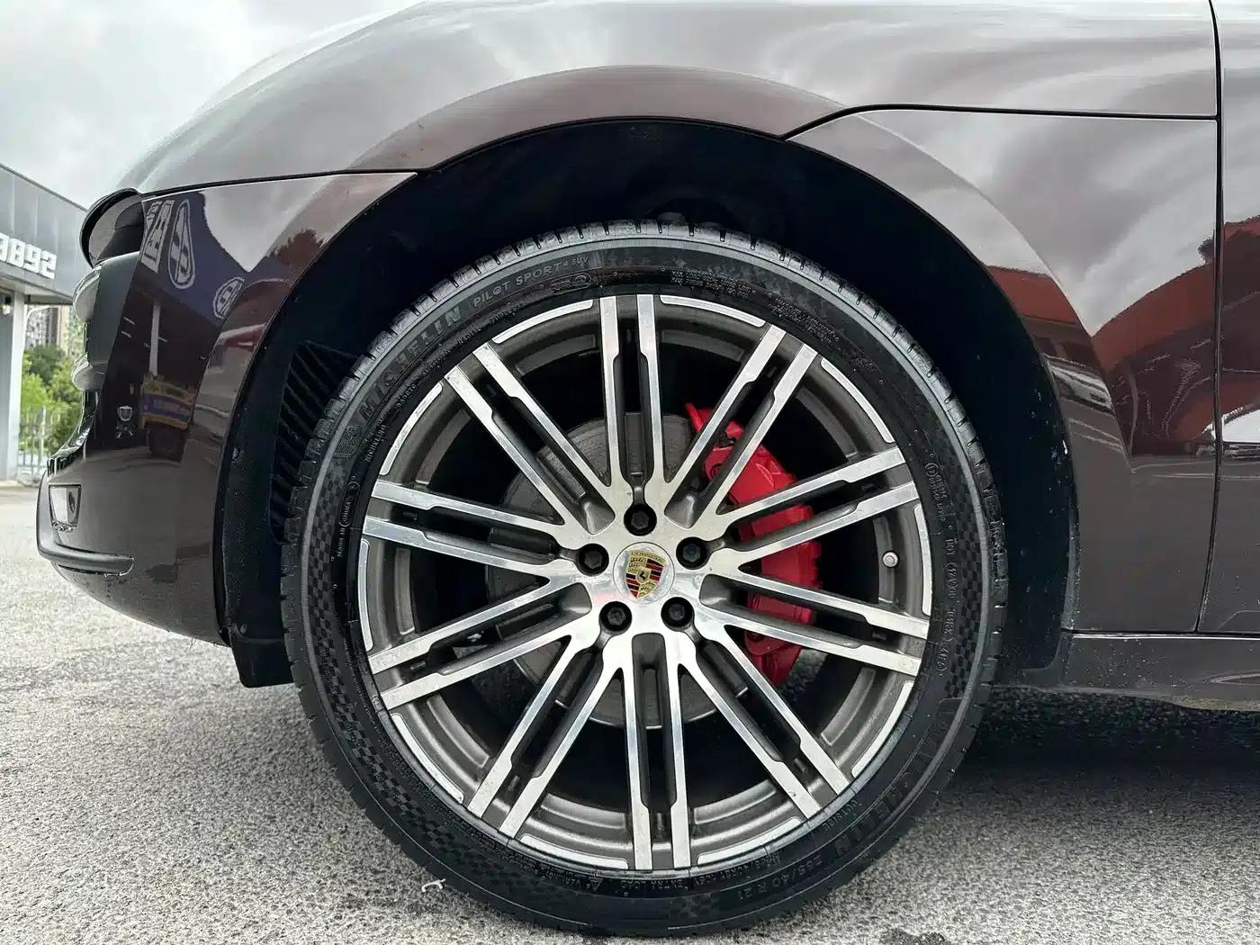 2014 Macan Turbo 3.6T — миниатюра 17