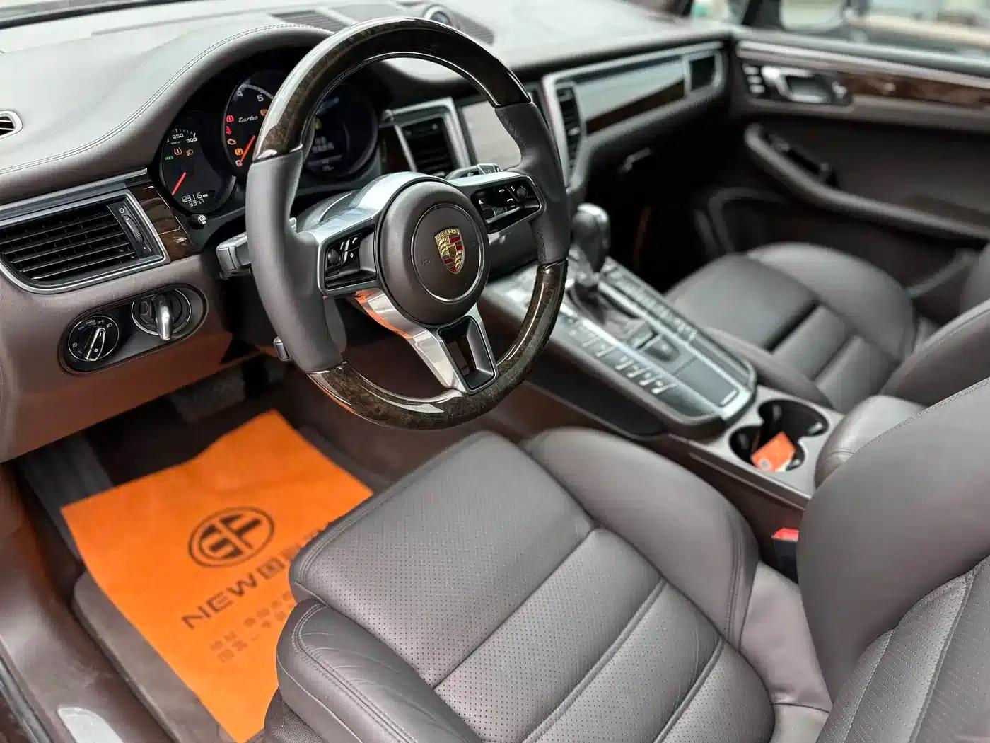2014 Macan Turbo 3.6T — миниатюра 6