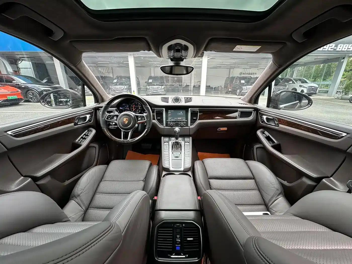 2014 Macan Turbo 3.6T — миниатюра 10