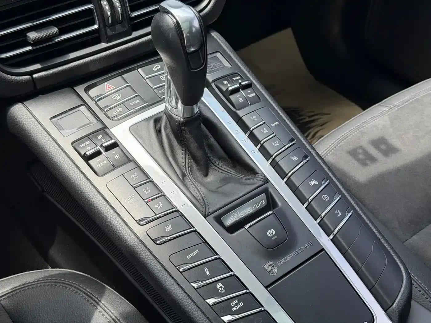 2020 Macan 2.0T — миниатюра 14