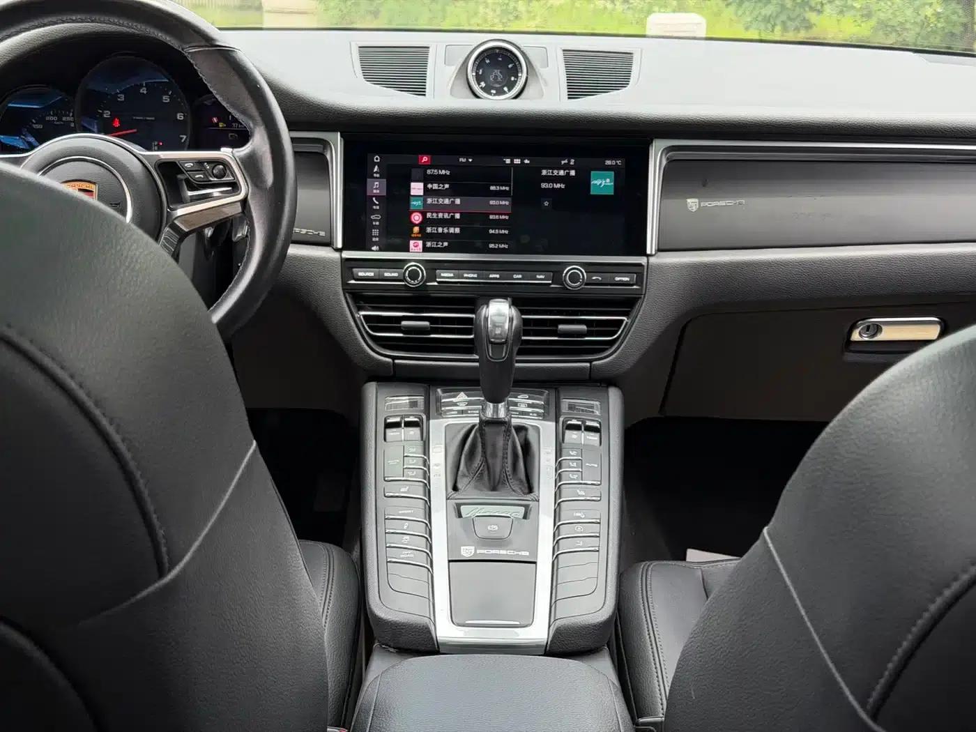 2020 Macan 2.0T — миниатюра 18