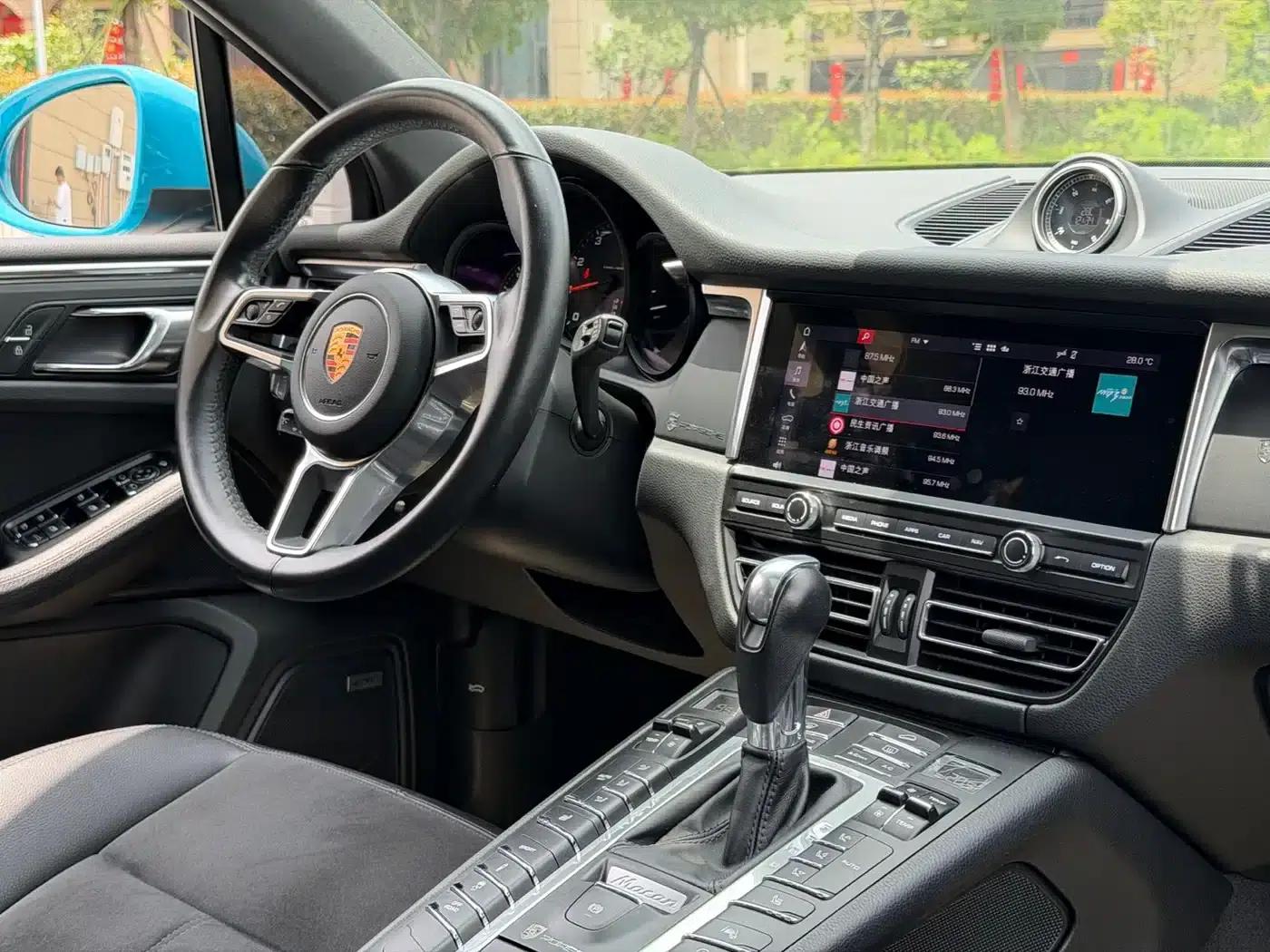 2020 Macan 2.0T — миниатюра 22
