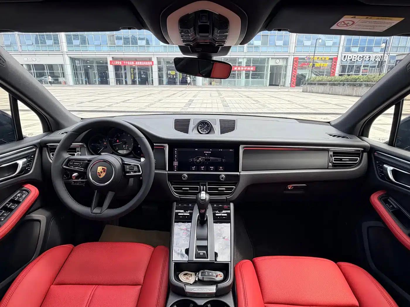 2023 Macan 2.0T — миниатюра 17