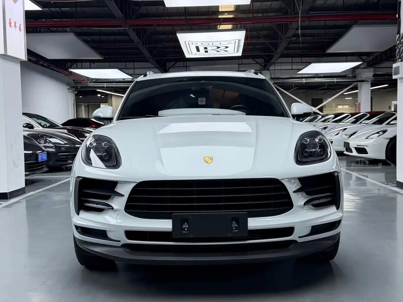 2018 Macan 2.0T — миниатюра 2