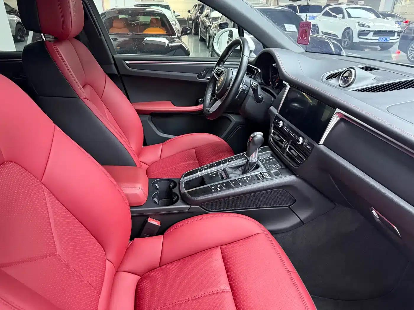 2018 Macan 2.0T — миниатюра 14