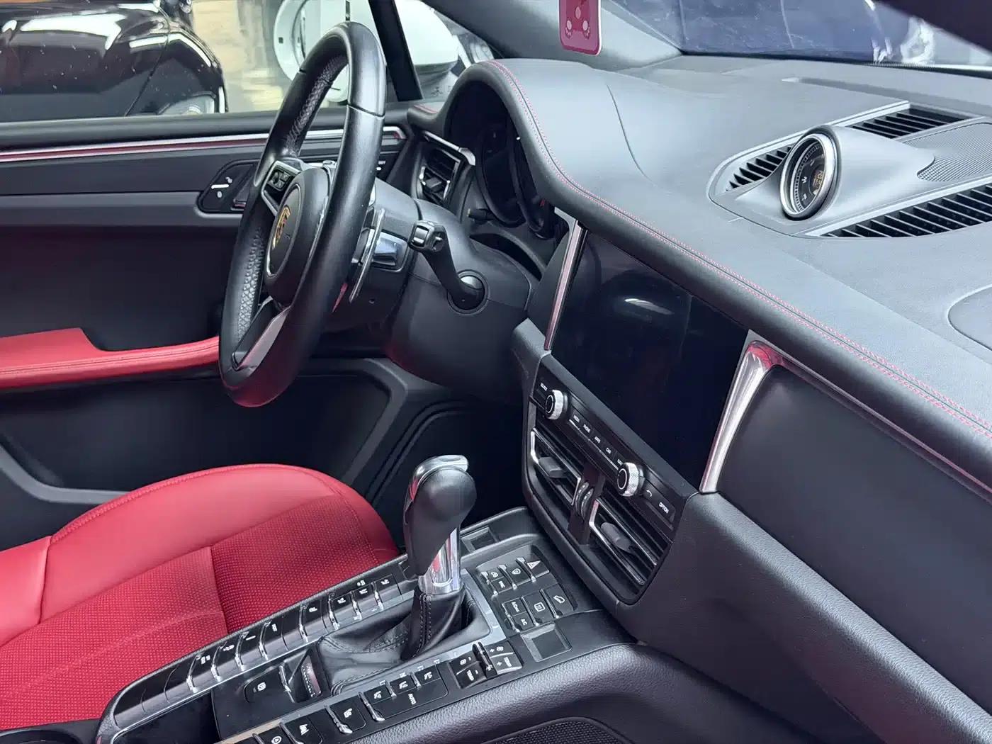 2018 Macan 2.0T — миниатюра 16
