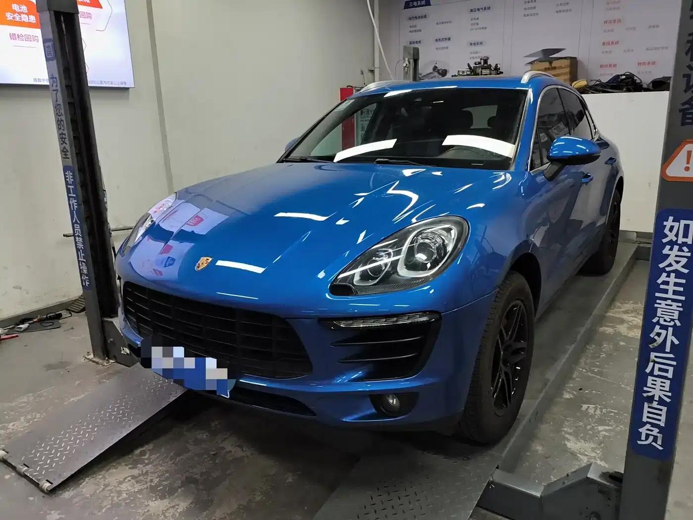 2017 Macan 2.0T — миниатюра 1