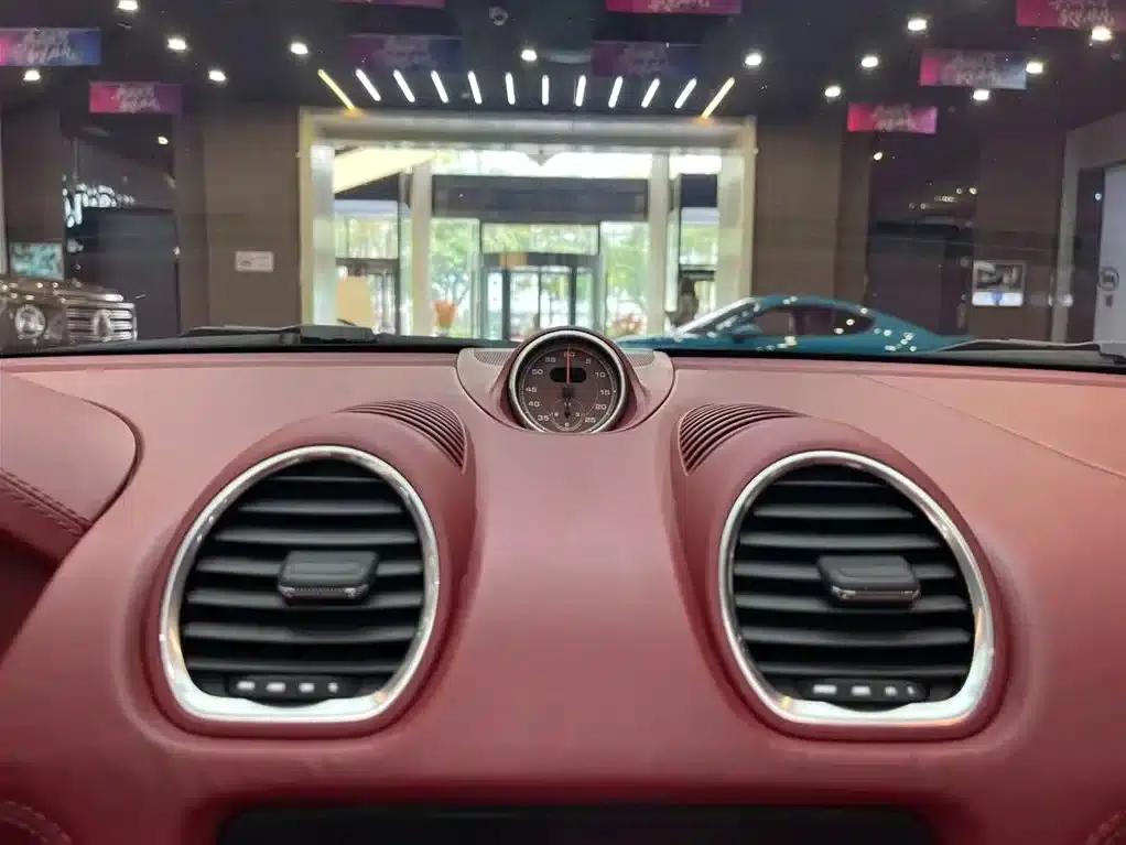 2018 Porsche 718 Boxster 2.0T — миниатюра 14