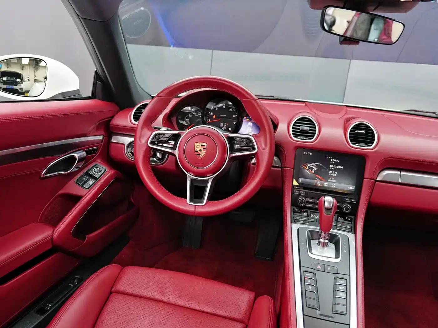 Porsche 718 Cayman 2022 2.0T — миниатюра 9