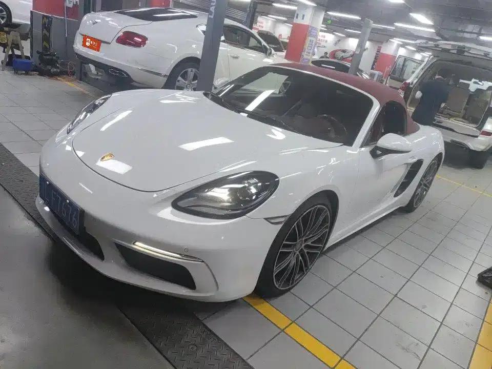 2022 Porsche 718 Boxster 2.0T — миниатюра 1