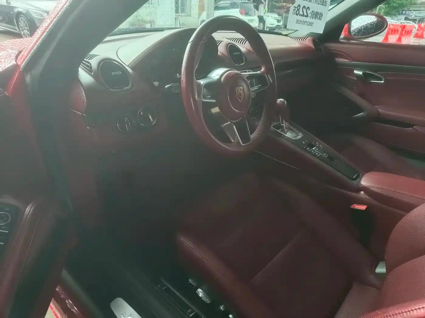 2018 Porsche 718 Boxster 2.0T — миниатюра 5