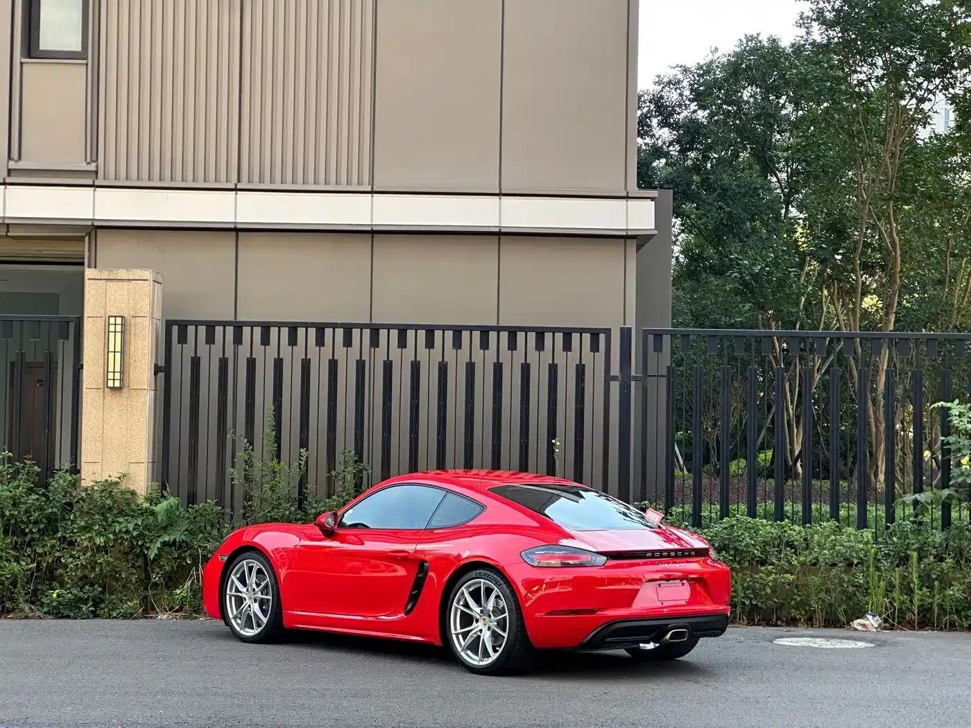 Porsche 718 Cayman 2020 2.0T — миниатюра 6