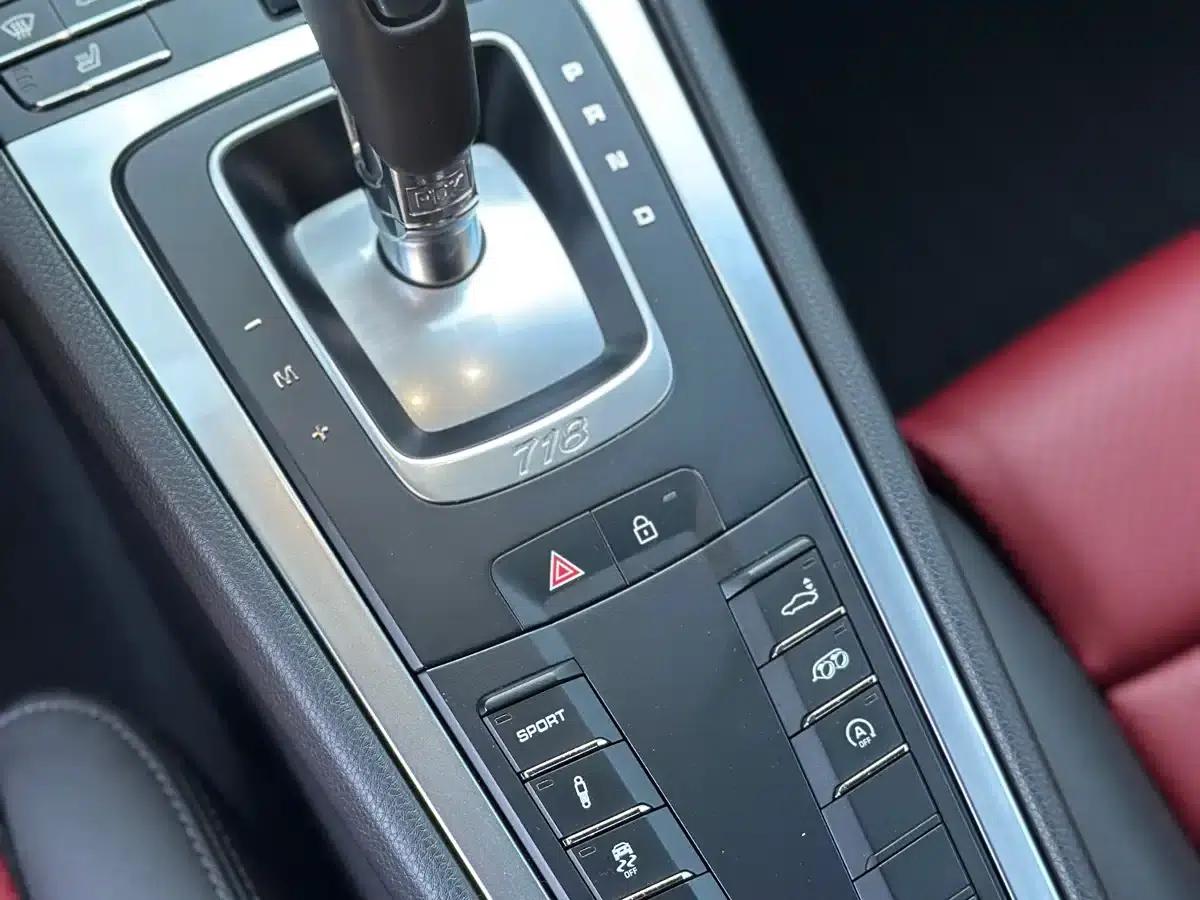 Porsche 718 Cayman 2020 2.0T — миниатюра 8