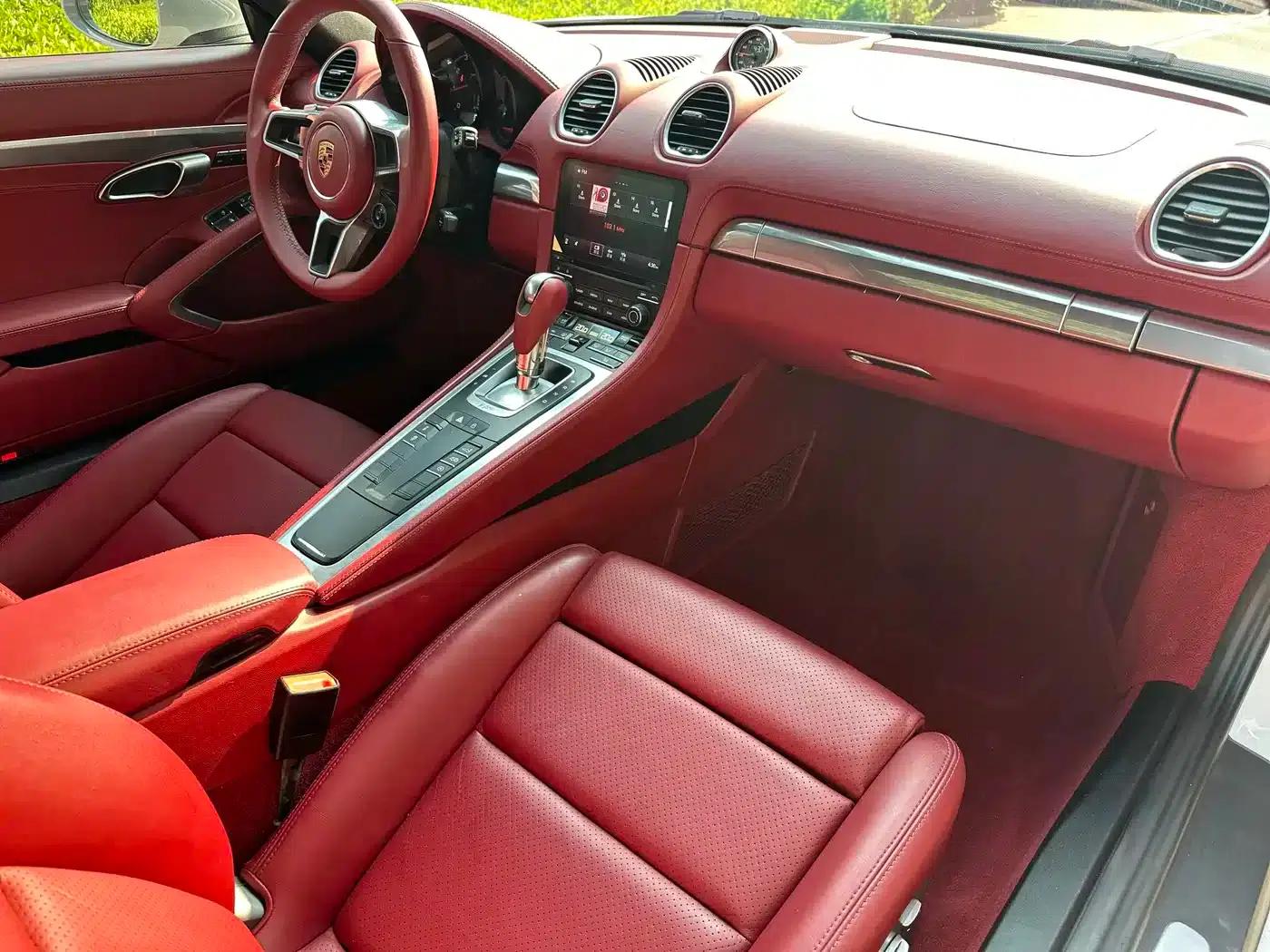Porsche 718 Cayman 2018 2.0T — миниатюра 6