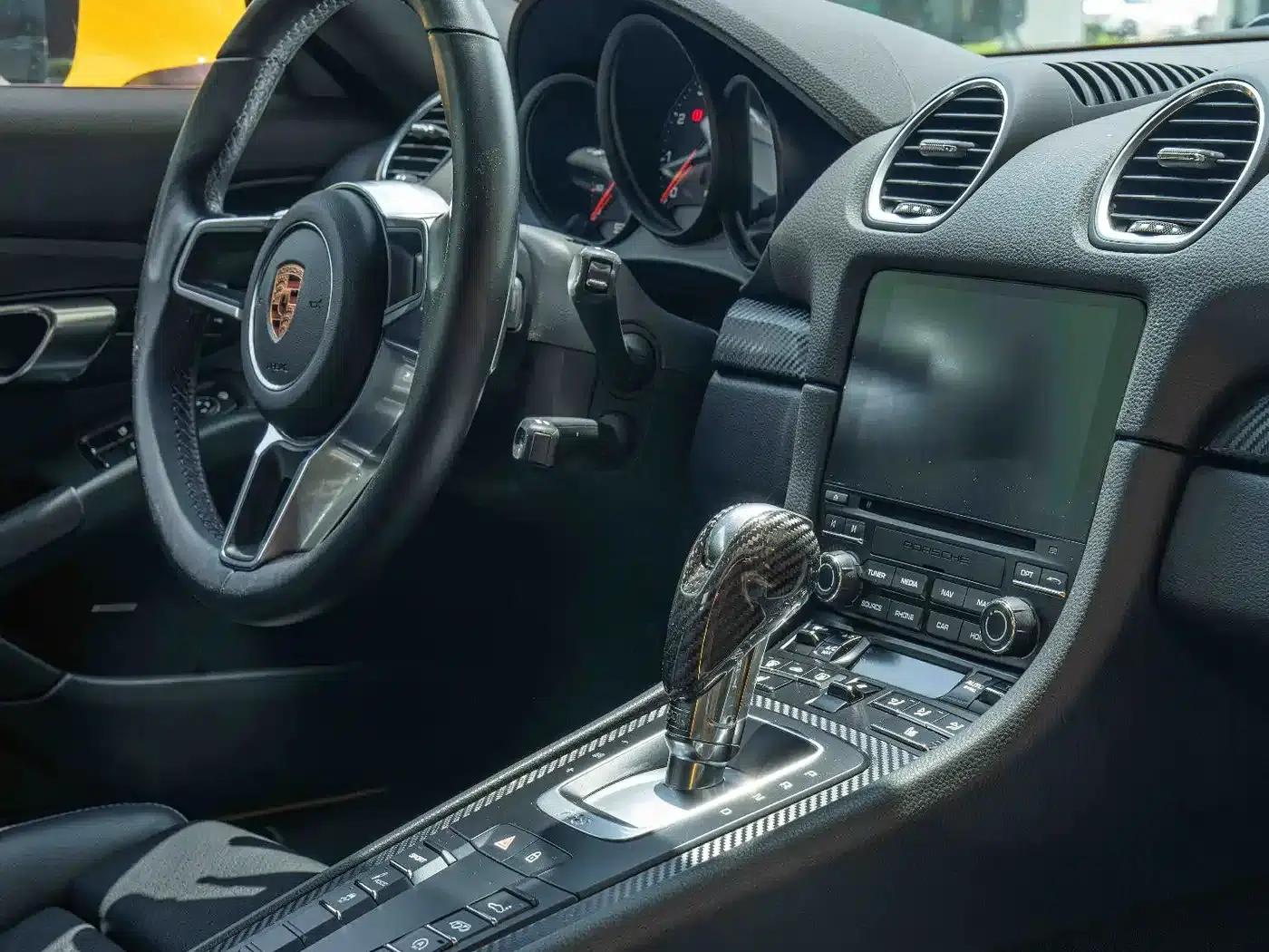 Porsche 718 Cayman 2018 2.0T — миниатюра 15