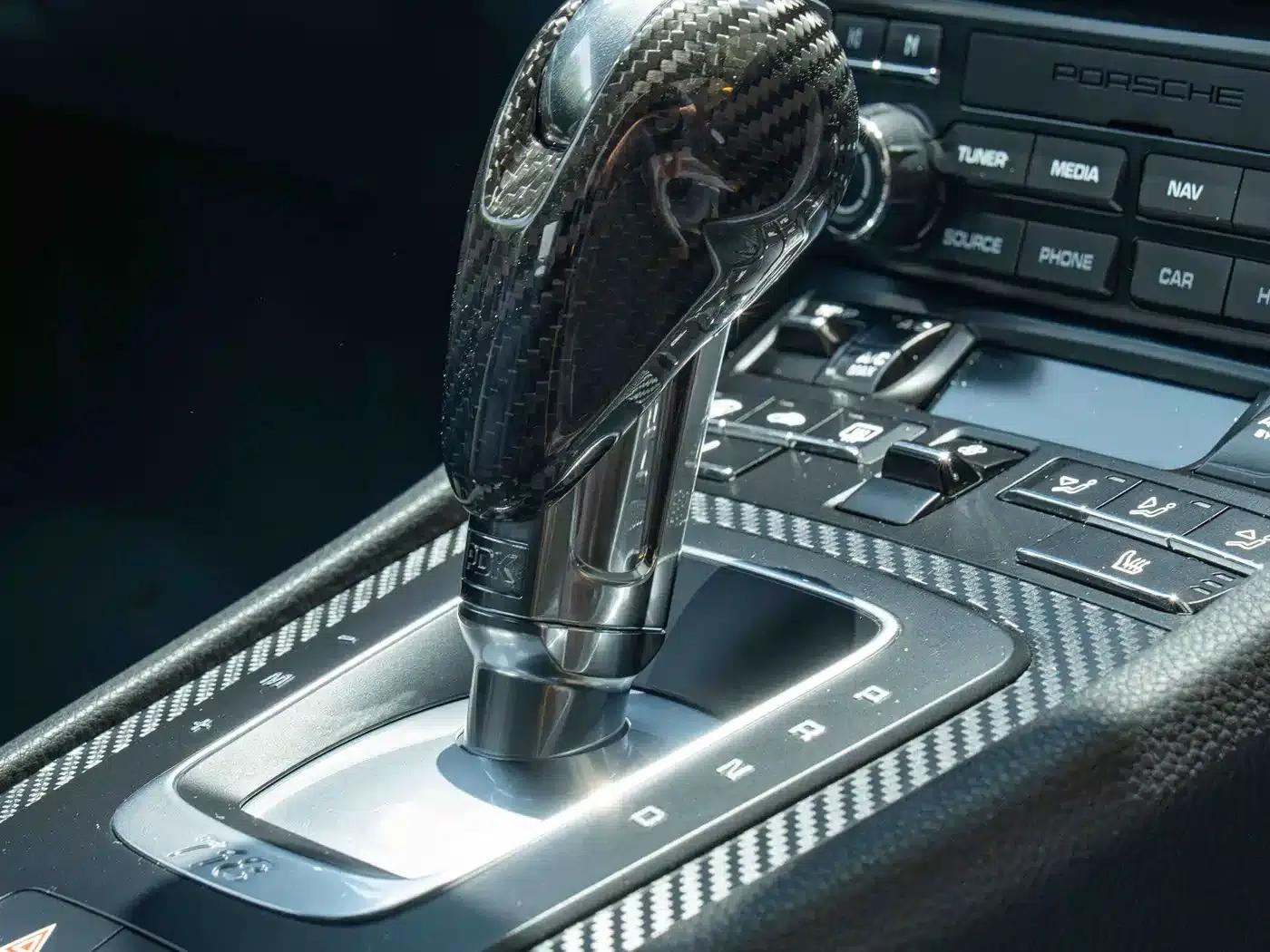 Porsche 718 Cayman 2018 2.0T — миниатюра 16