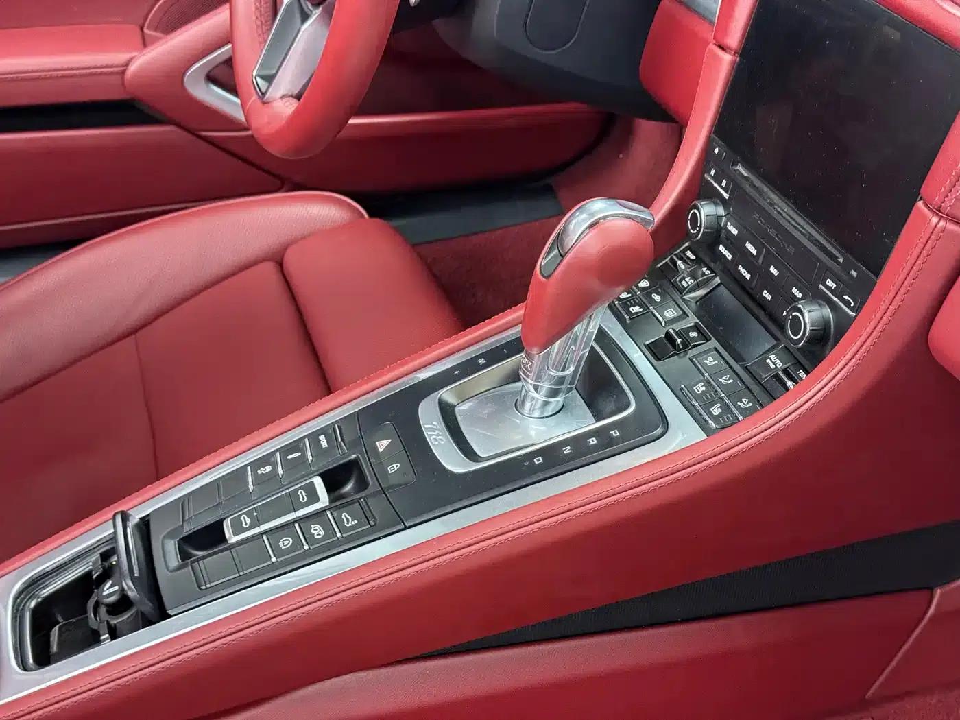 2020 Porsche 718 Boxster 2.0T — миниатюра 13
