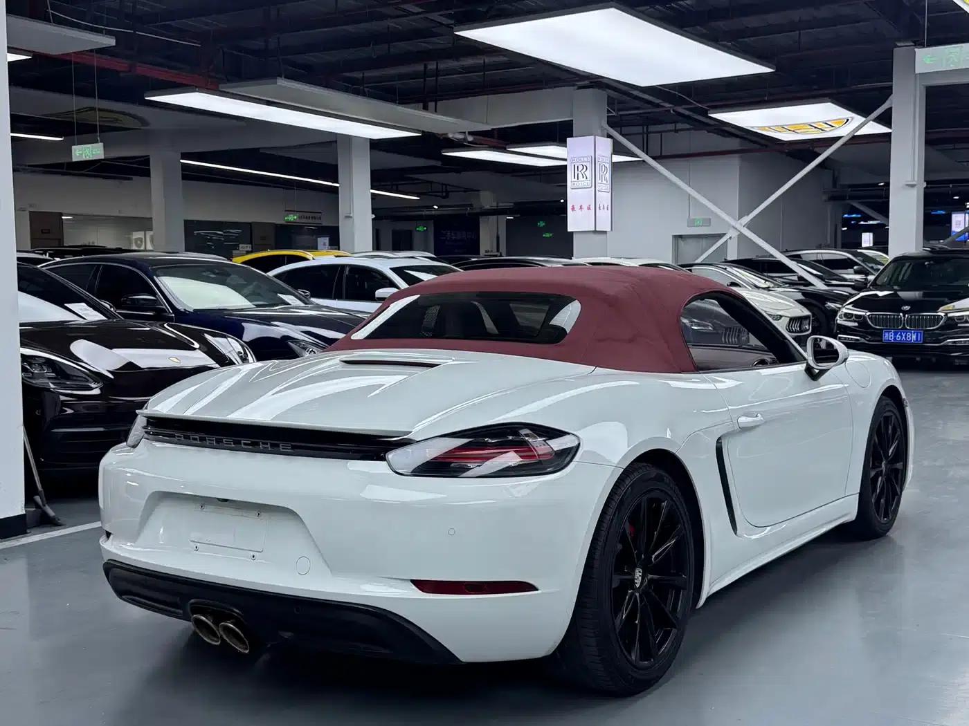 2020 Porsche 718 Boxster 2.0T — миниатюра 16
