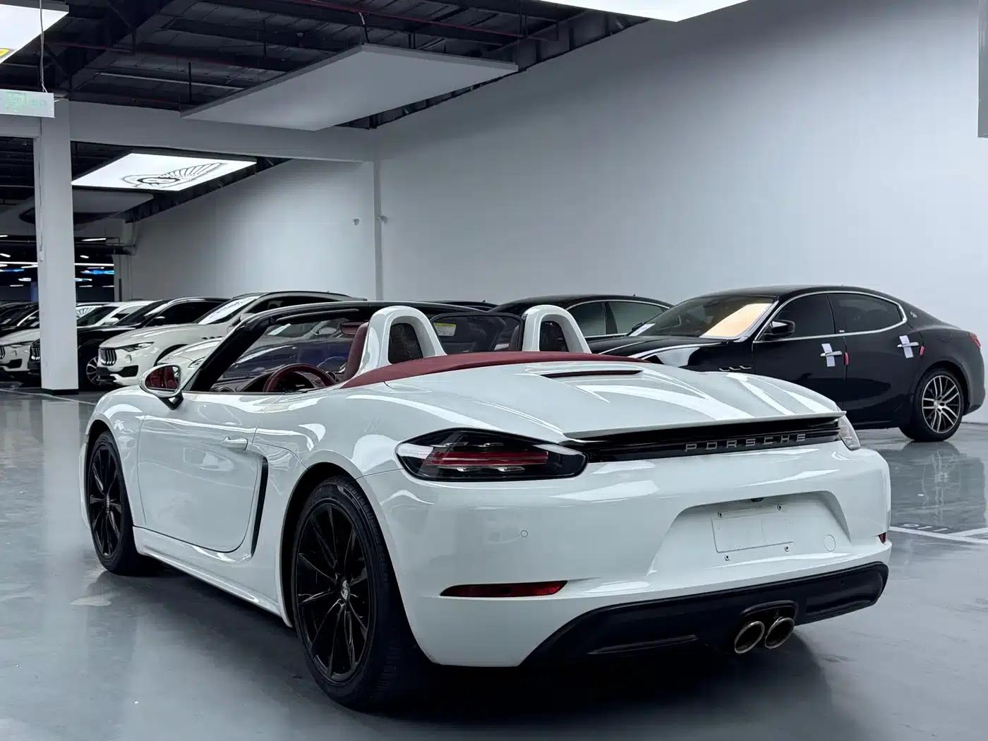 2020 Porsche 718 Boxster 2.0T — миниатюра 23