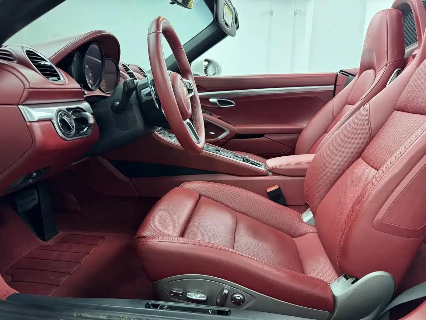 2020 Porsche 718 Boxster 2.0T — миниатюра 4