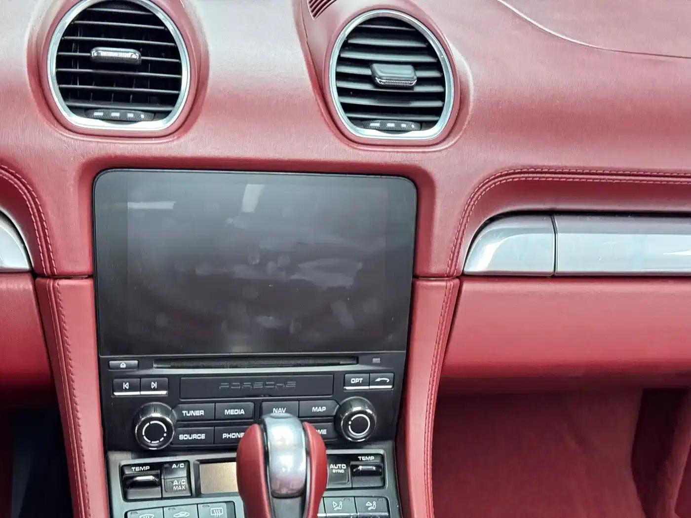 2020 Porsche 718 Boxster 2.0T — миниатюра 8