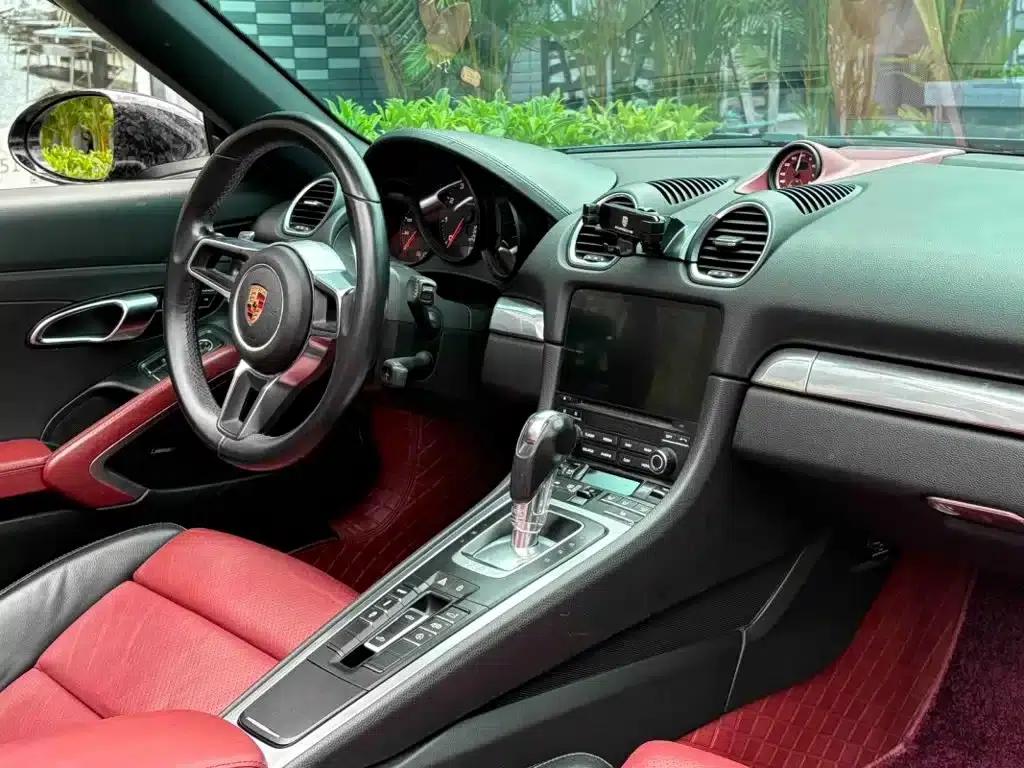 2018 Porsche 718 Boxster 2.0T — миниатюра 4