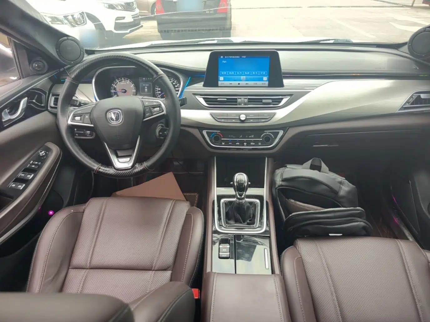 CHANGAN Raeton CC 2018 1.5T Manual Elegant Model China V Standard — миниатюра 12