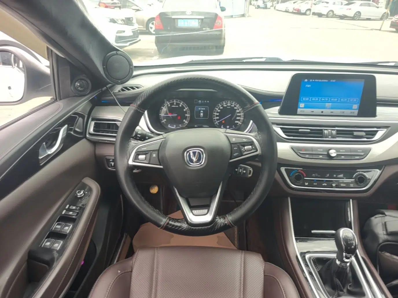 CHANGAN Raeton CC 2018 1.5T Manual Elegant Model China V Standard — миниатюра 13