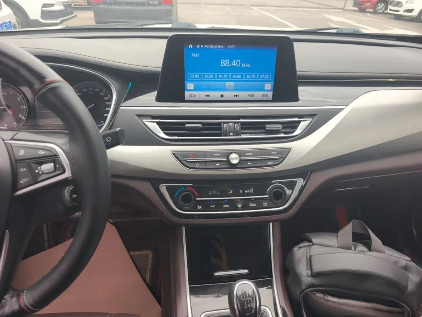 CHANGAN Raeton CC 2018 1.5T Manual Elegant Model China V Standard — миниатюра 15
