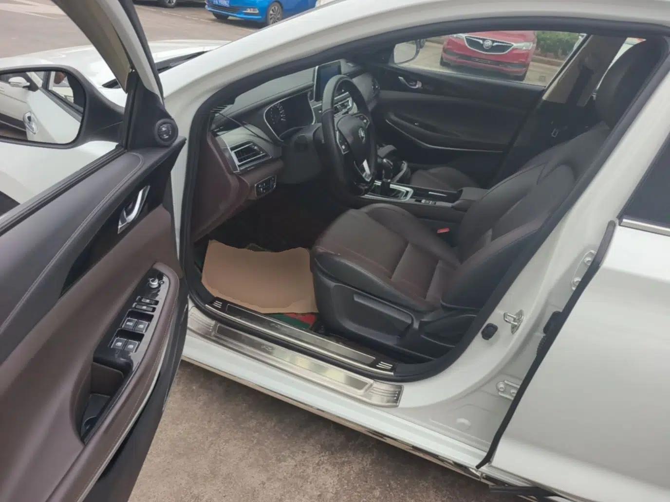 CHANGAN Raeton CC 2018 1.5T Manual Elegant Model China V Standard — миниатюра 18