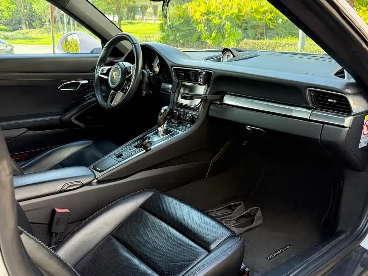 2012 Porsche 911 Carrera 3.4L — миниатюра 10