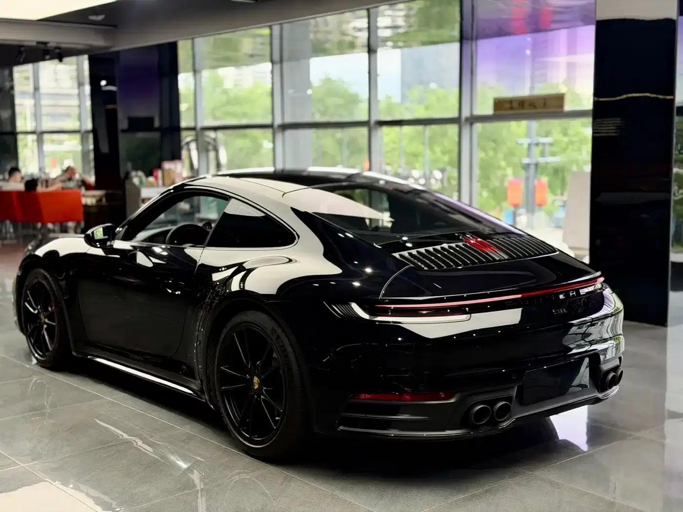 2022 Porsche 911 Carrera 3.0T — миниатюра 5