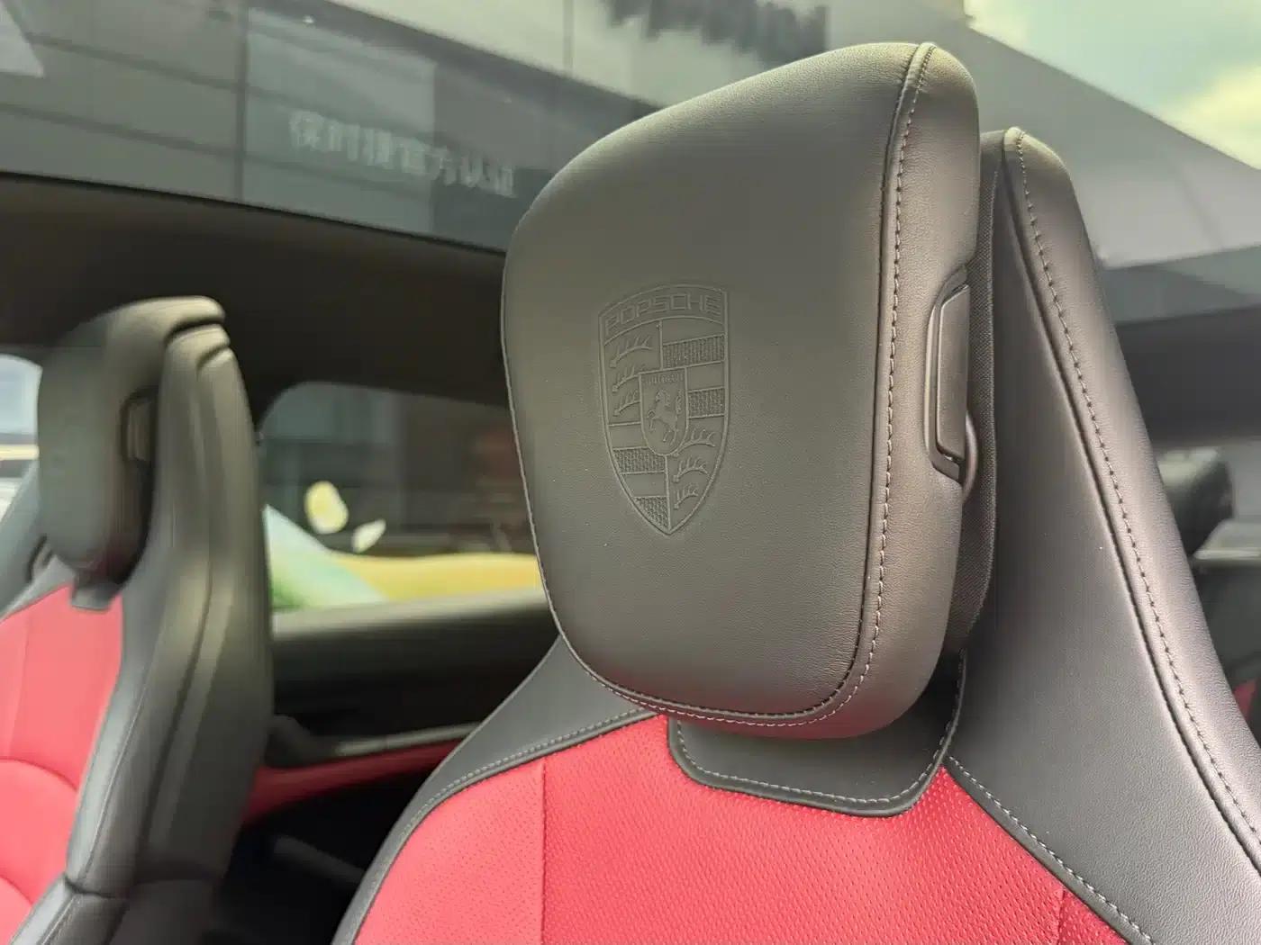 Taycan 2024 Taycan 4 Cross Turismo — миниатюра 13
