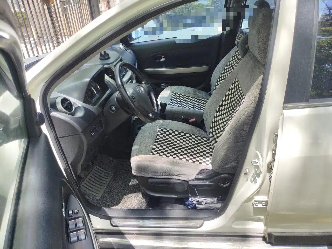 Great Wall M4 2012 1.5L Manual Luxury Version — миниатюра 15