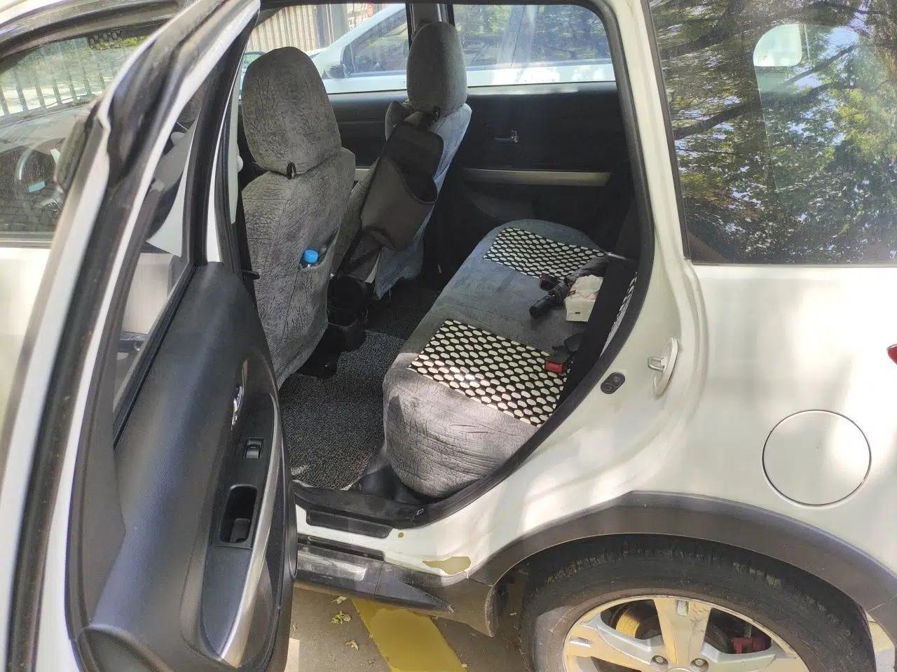 Great Wall M4 2012 1.5L Manual Luxury Version — миниатюра 17