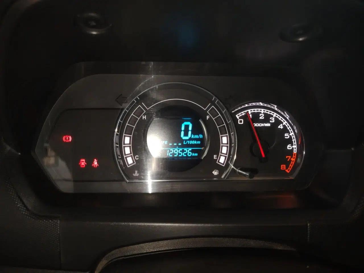 Great Wall M4 2014 1.5L Manual Luxury Model — миниатюра 11