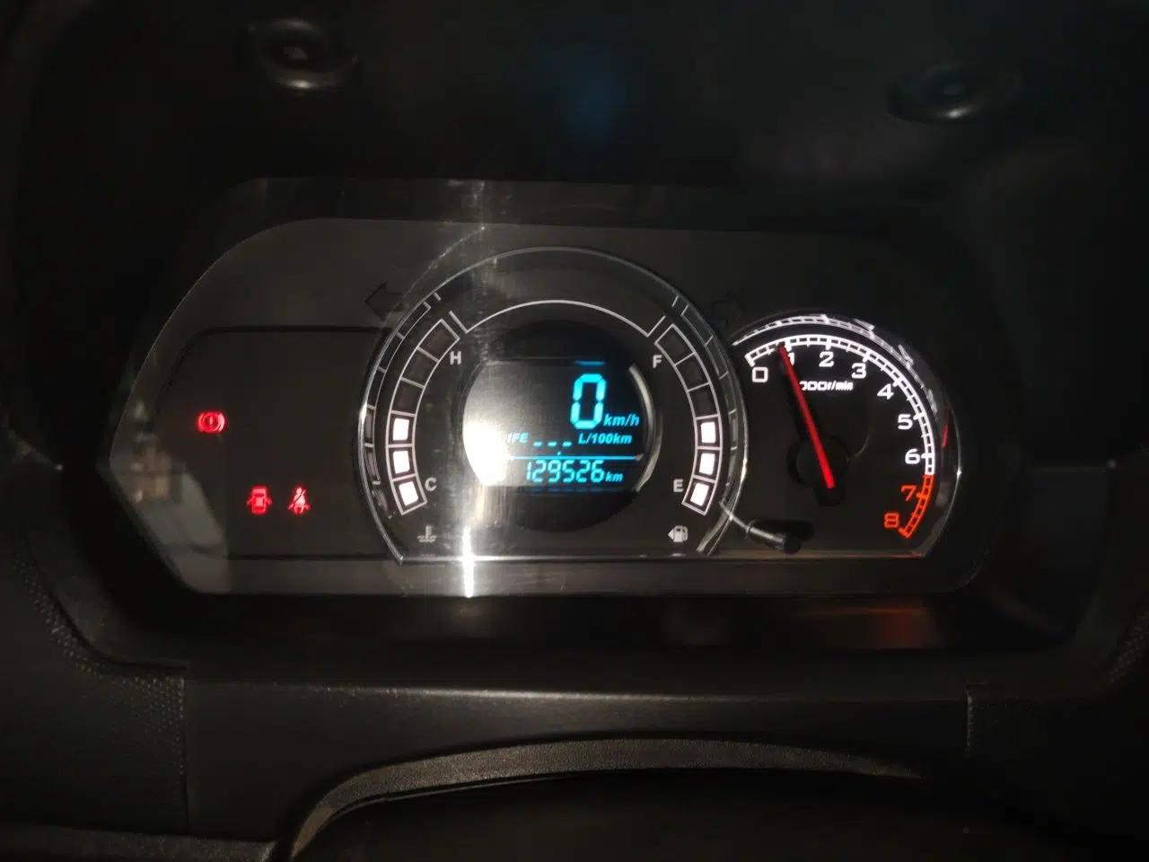 Great Wall M4 2014 1.5L Manual Luxury Model — миниатюра 12
