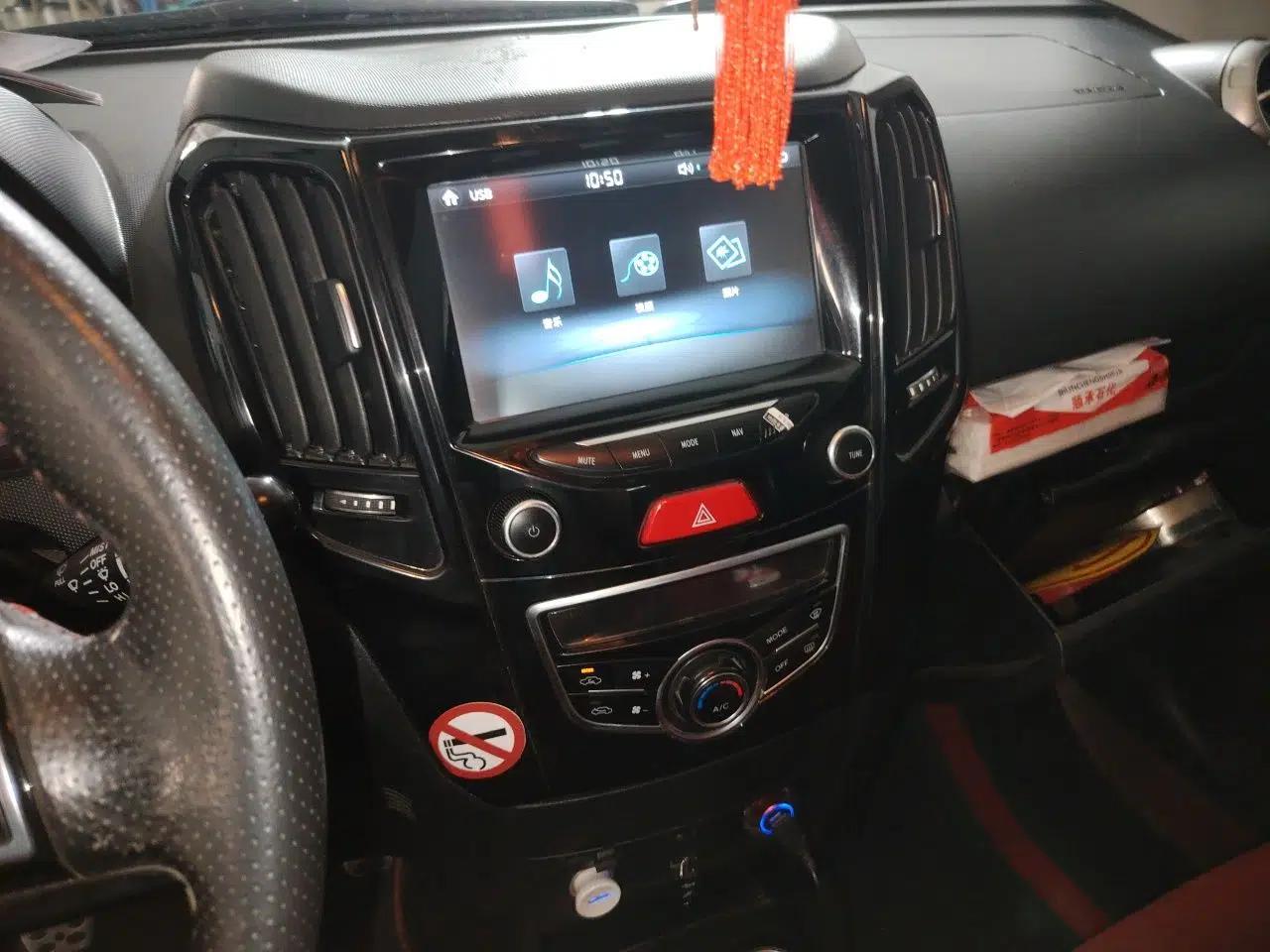 Great Wall M4 2014 1.5L Manual Luxury Model — миниатюра 13