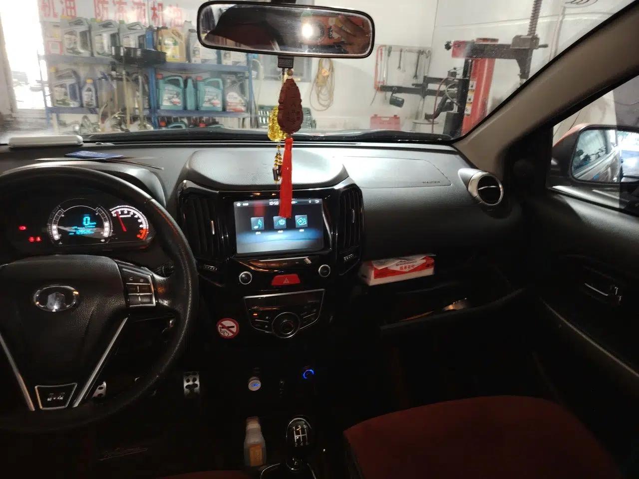 Great Wall M4 2014 1.5L Manual Luxury Model — миниатюра 18