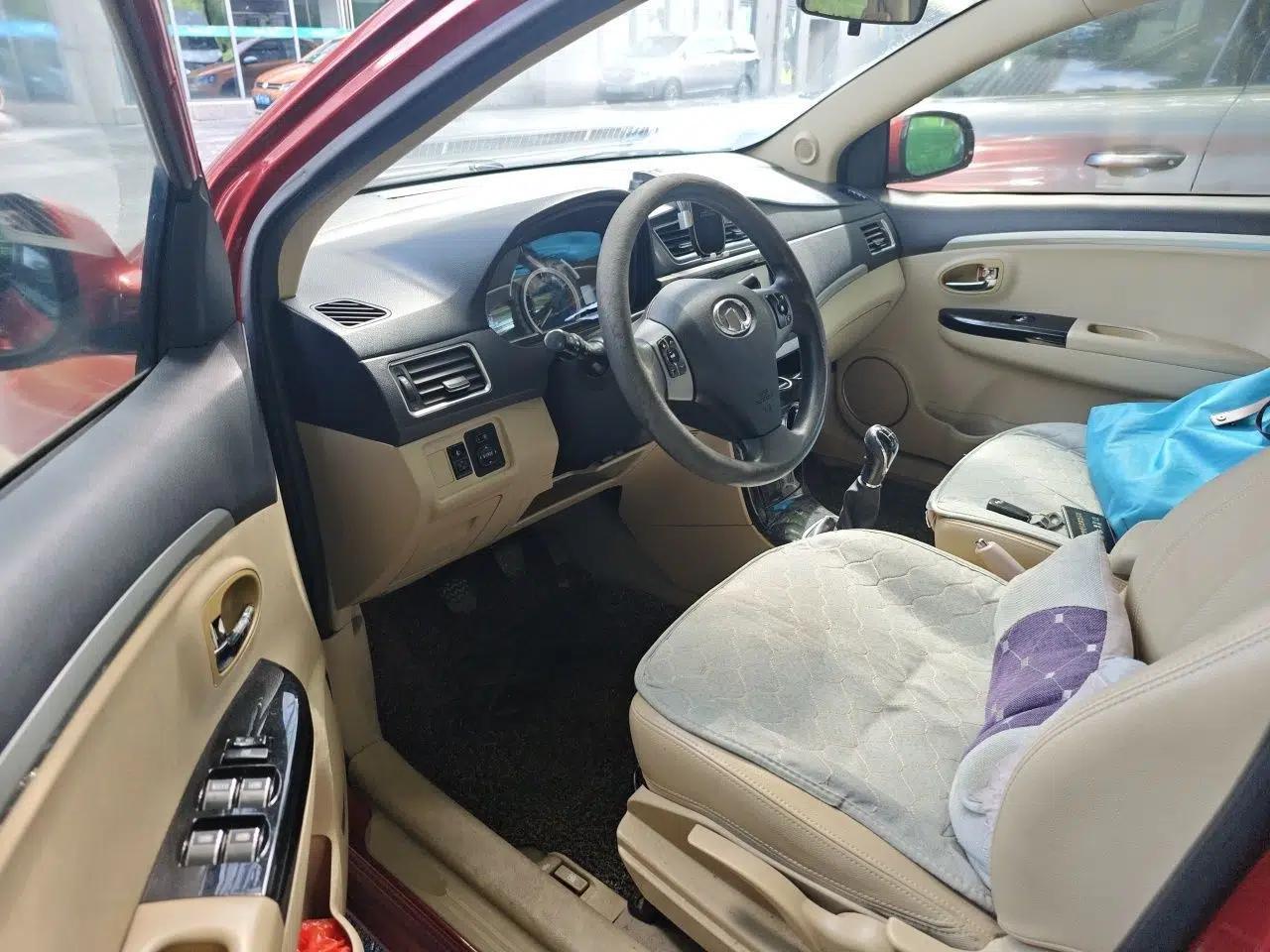 Great Wall C30 2013 1.5L Manual Luxury Model — миниатюра 16