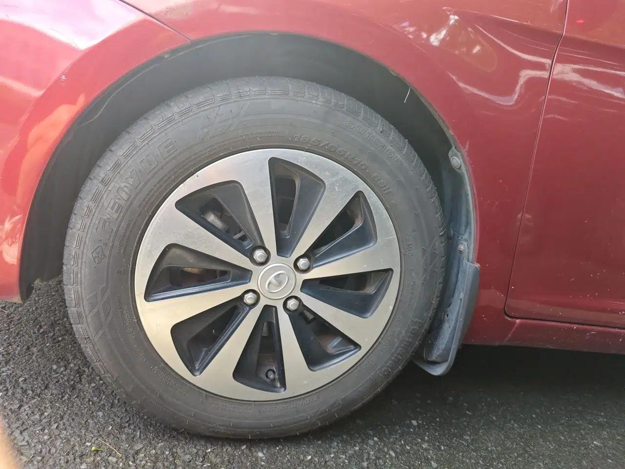 Great Wall C30 2013 1.5L Manual Luxury Model — миниатюра 8