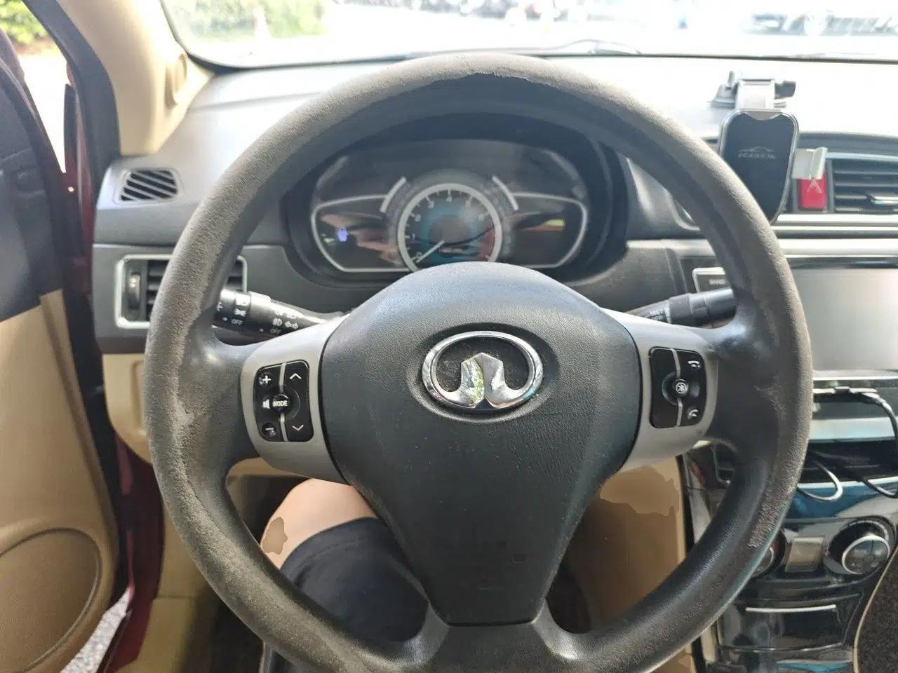Great Wall C30 2013 1.5L Manual Luxury Model — миниатюра 10